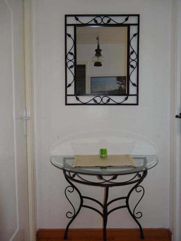 2 Bedroom Modern Apartment In Antibes With Sea View Kamer foto