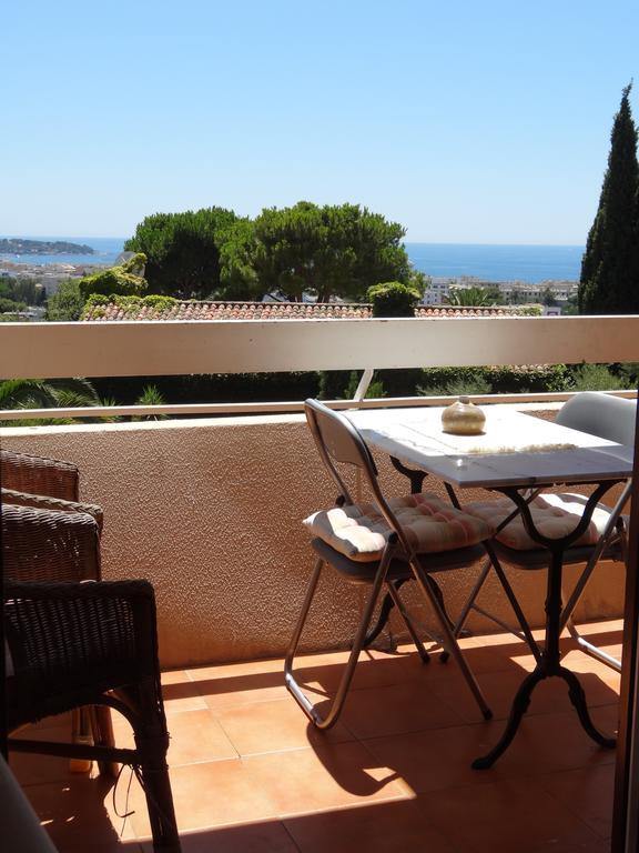 2 Bedroom Modern Apartment In Antibes With Sea View Kamer foto