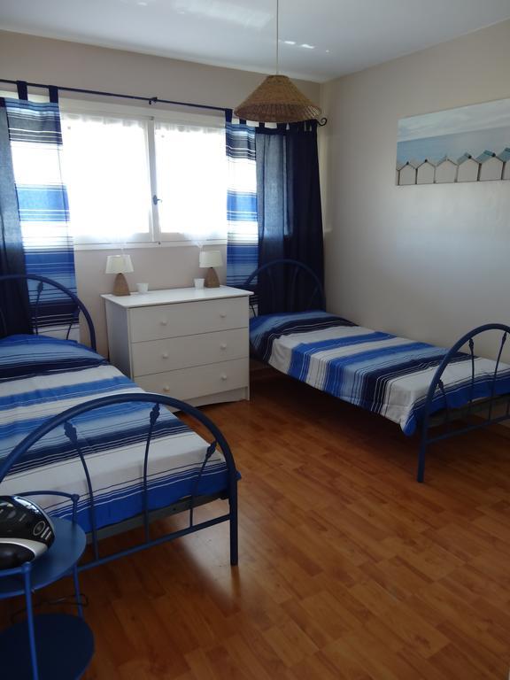 2 Bedroom Modern Apartment In Antibes With Sea View Kamer foto
