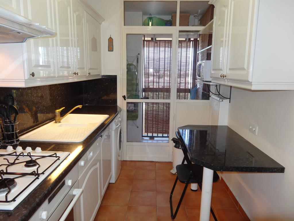 2 Bedroom Modern Apartment In Antibes With Sea View Kamer foto