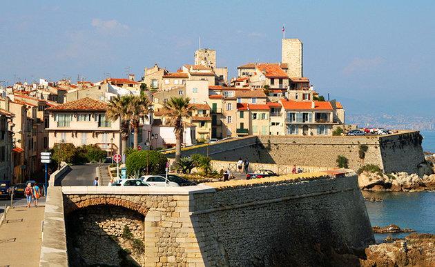 2 Bedroom Modern Apartment In Antibes With Sea View Buitenkant foto