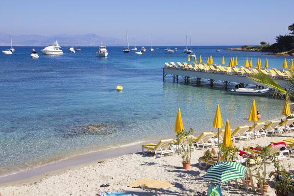 2 Bedroom Modern Apartment In Antibes With Sea View Buitenkant foto